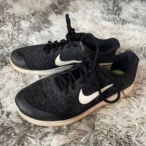Nike girls sneakers size 5.5